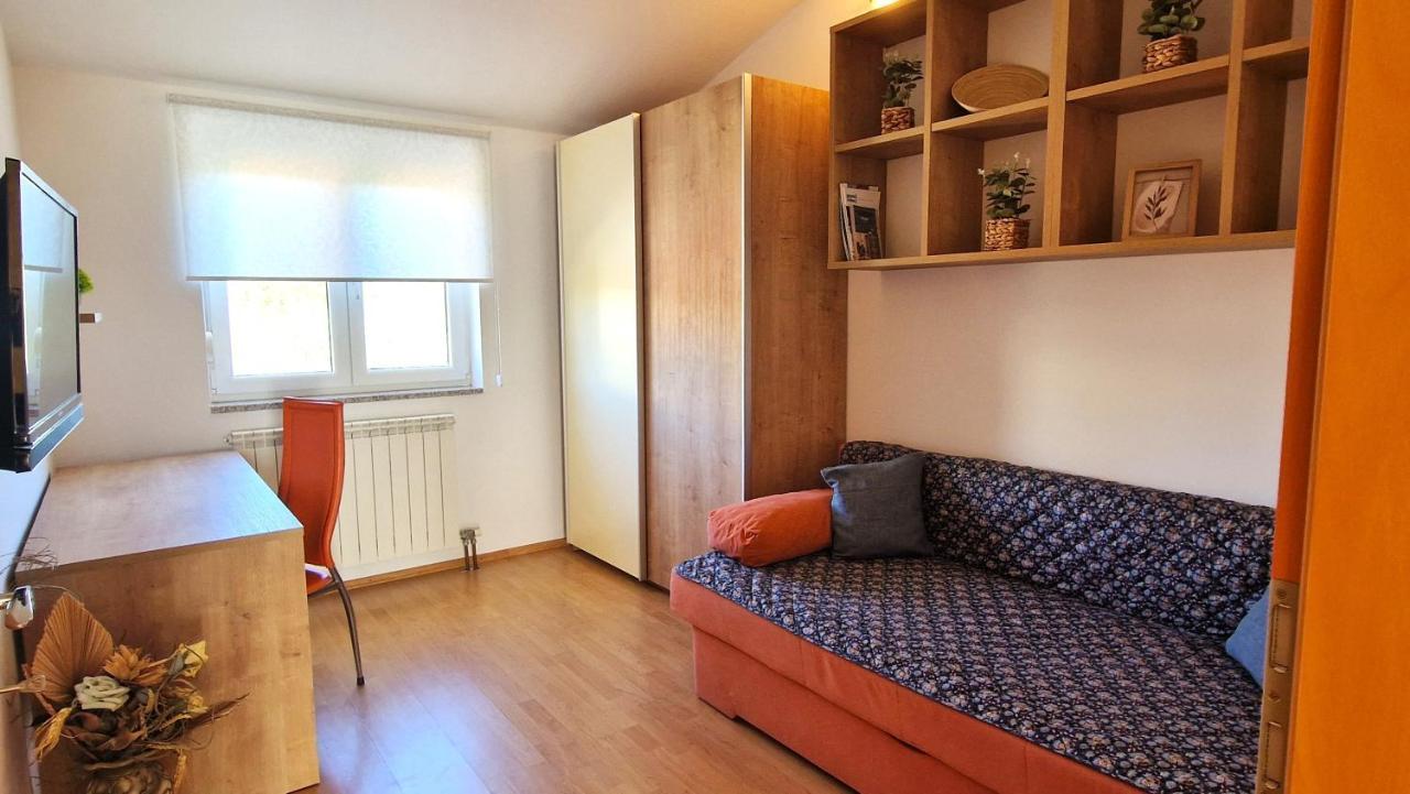 Apartments Ana & Ivan Крк Экстерьер фото
