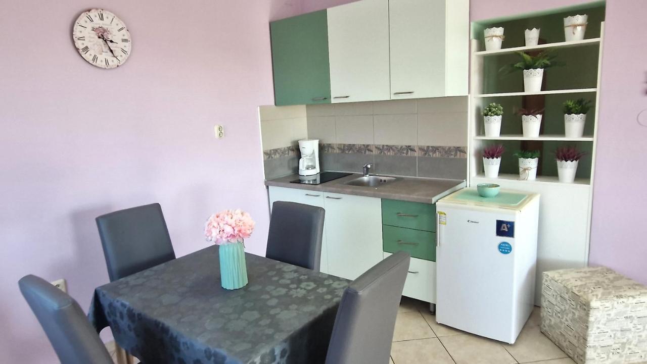 Apartments Ana & Ivan Крк Экстерьер фото